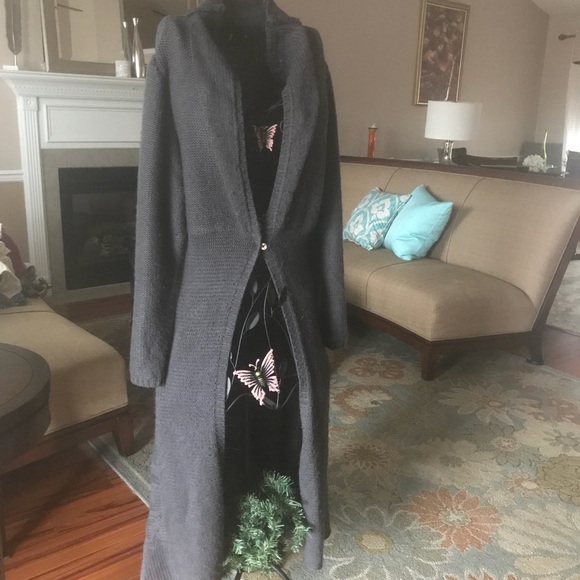 Cozy Cloak Sweater - Picture 4 of 5